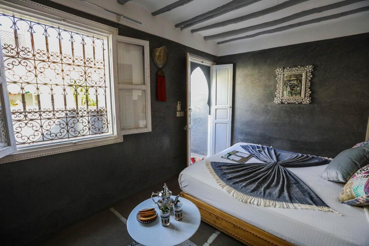 Riad Les 2 Portes Marrakesh Exterior photo